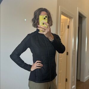 Athleta Quilted Hybrid Jacket – Women’s Small – Black